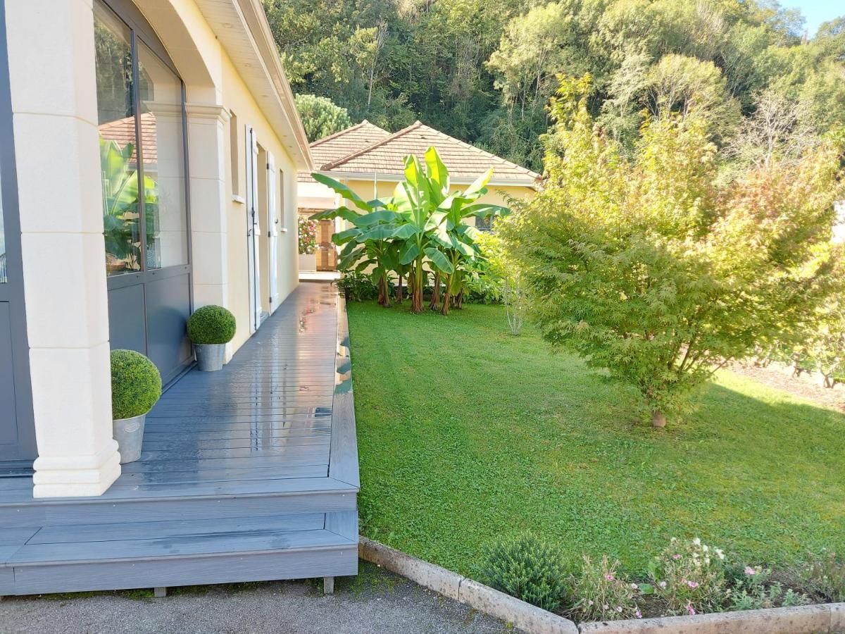 Homestay 64